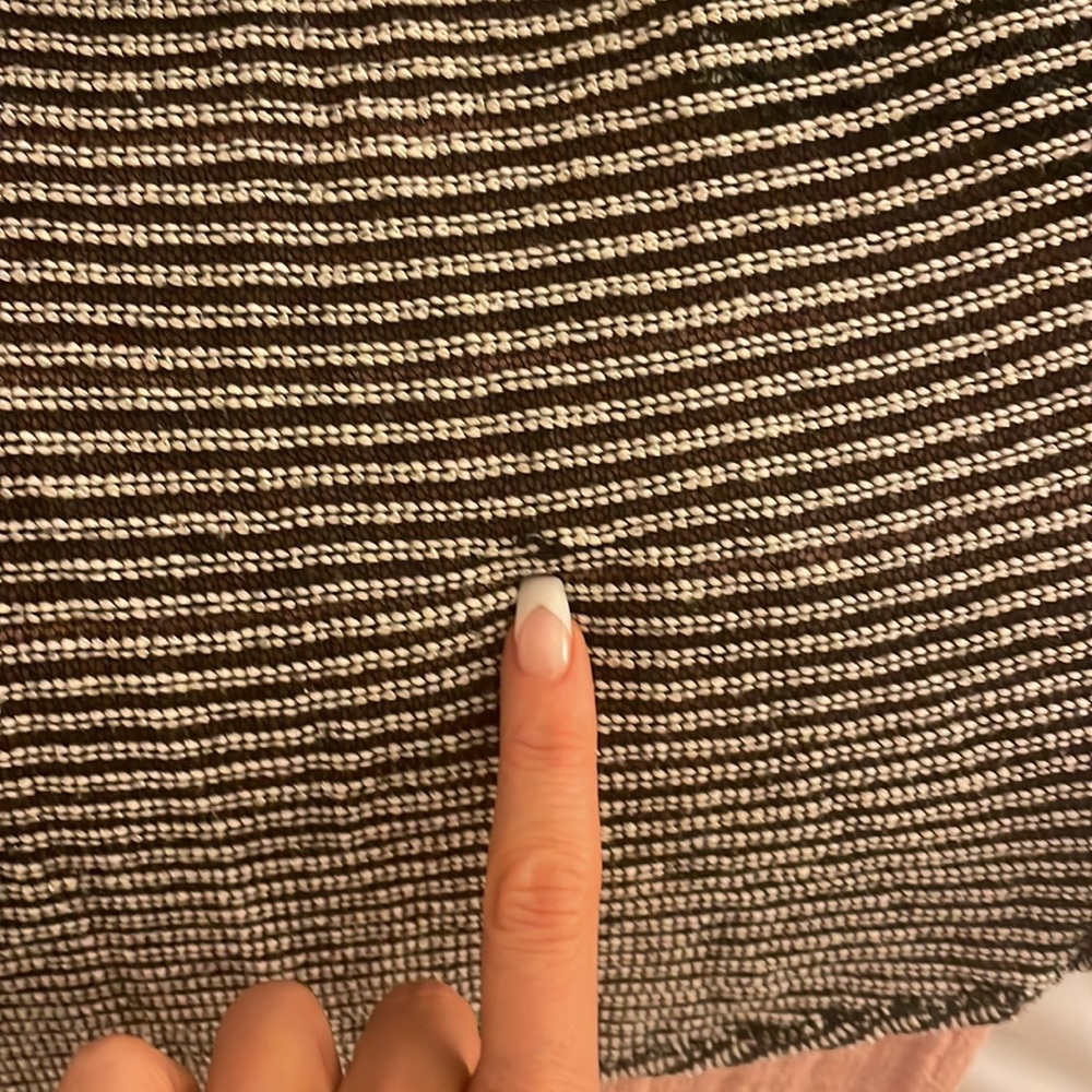 Light knit RVCA jacket. - Picture 6 of 6